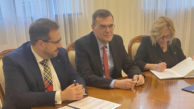 Umowa o współpracy dydaktycznej pomiędzy Uniwersytetem Jagiellońskim - Collegium Medicum i 5 Wojskowym Szpitalem Klinicznym z Polikliniką SPZOZ w Krakowie podpisana 