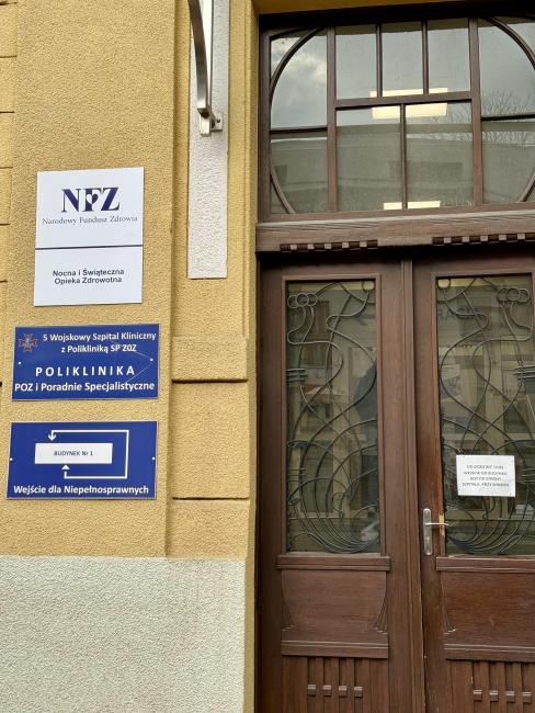 mocna i świąteczna opieka z szpitalu wojskowym