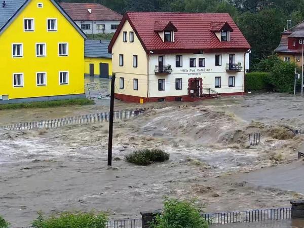 Pomoc dla Lądka Zdroju