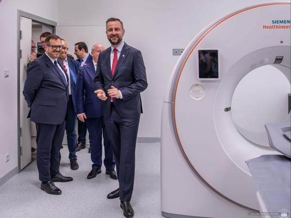 Uroczysta prezentacja najnowszej wersji tomografu zliczającego fotony z udziałem w.Kosiniaka-Kamysza